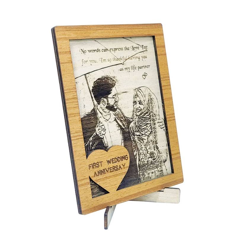 Customized Photo Carved Wooden Standee Frame