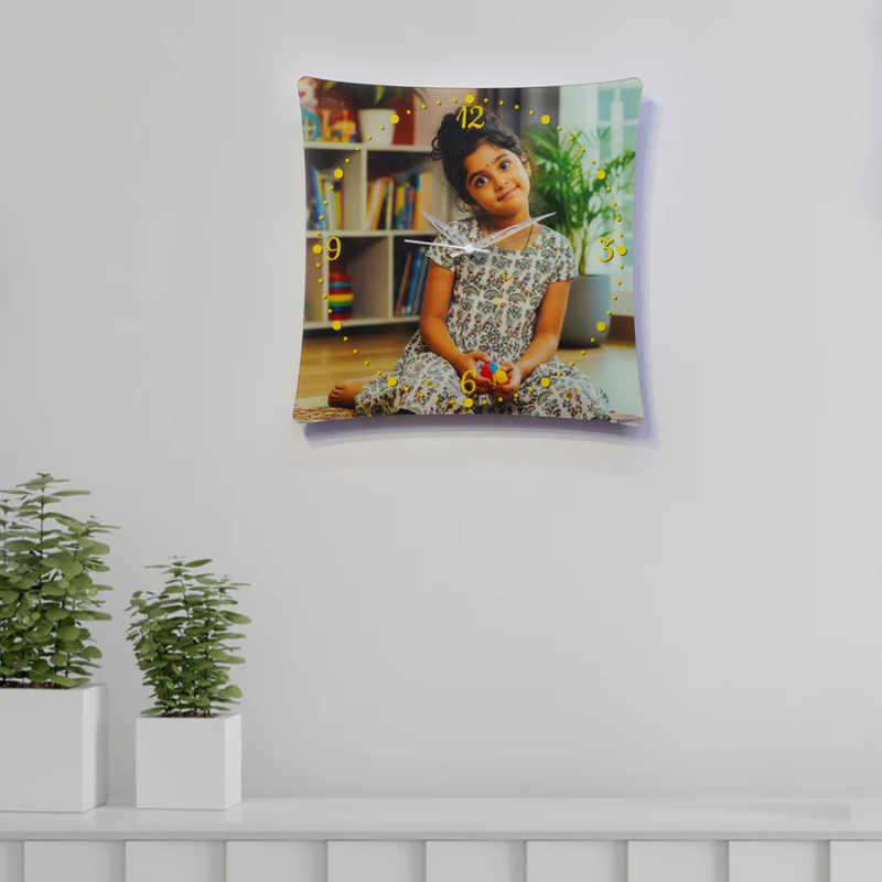Customized Acrylic Photo Printed Wall Clock End Cut