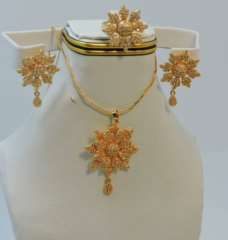 pendant set with ring