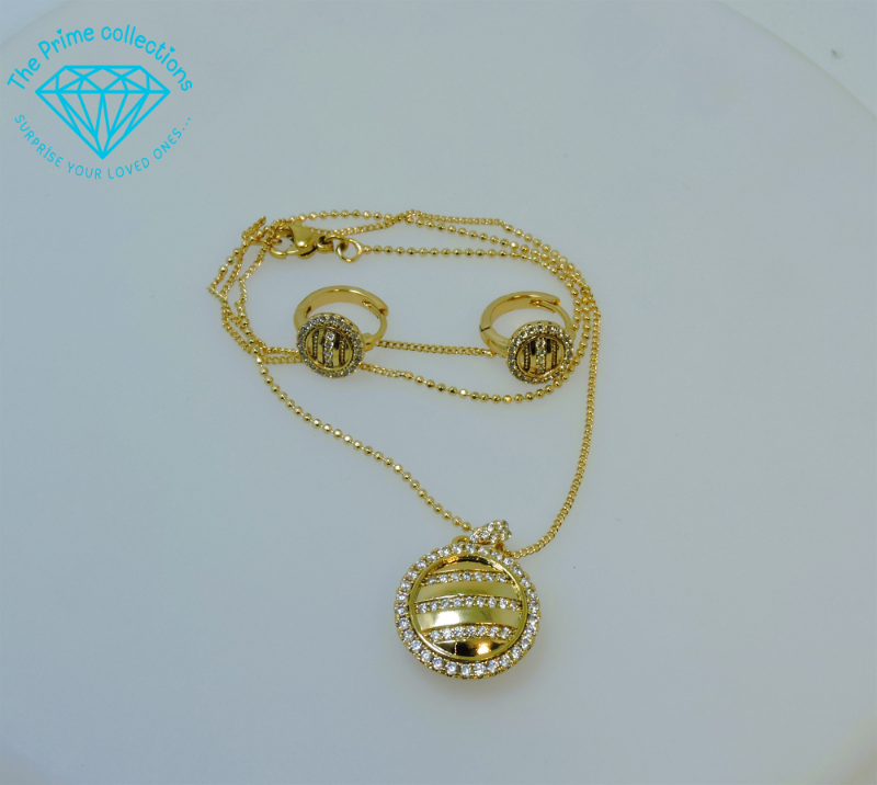 Pendant set 8
