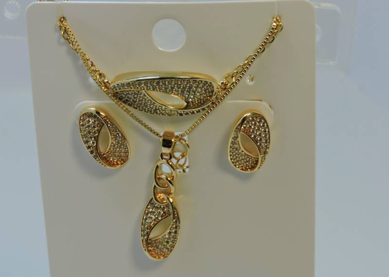 Pendant set 3