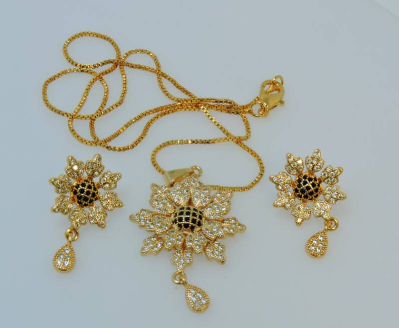 Pendent set 4