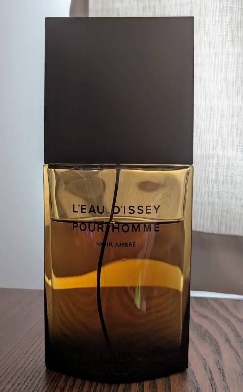 Issey Miyake Noir Ambré