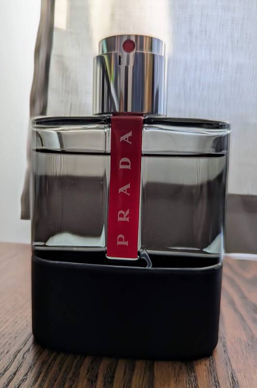 Prada Luna Rossa Carbon