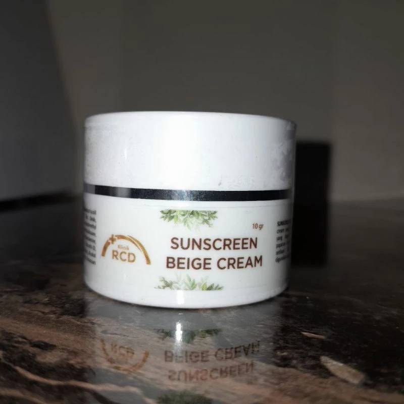 SUNSCREEN BEIGE CREAM
