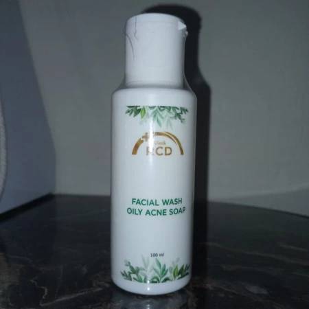 FACIAL WASH OILY ACNE