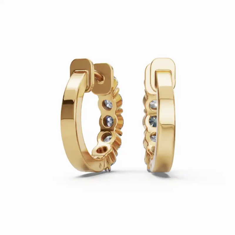 Express in Nostalgia Diamond Earrings