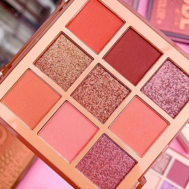 PALETA DE SOMBRAS NUDE