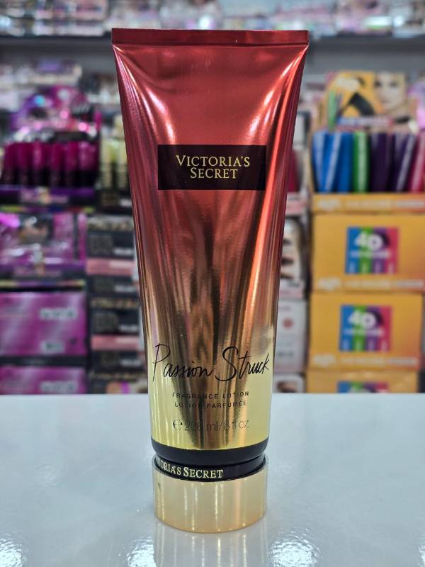 Lotion Victoria secret Passion struck