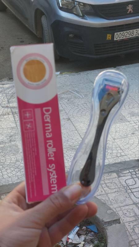 DERMA ROLLER