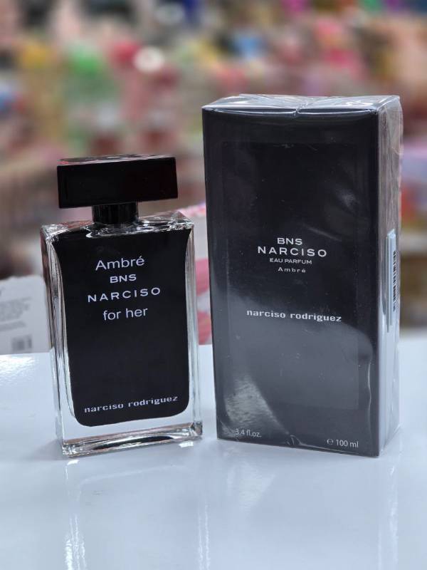 Narciso Rodriguez noir