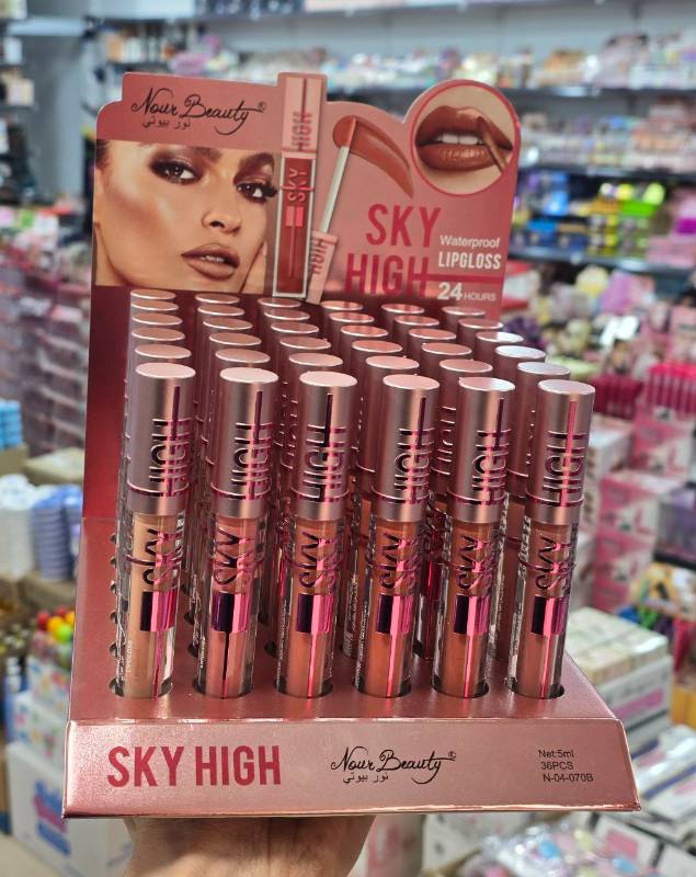 Gloss sky nour beauty