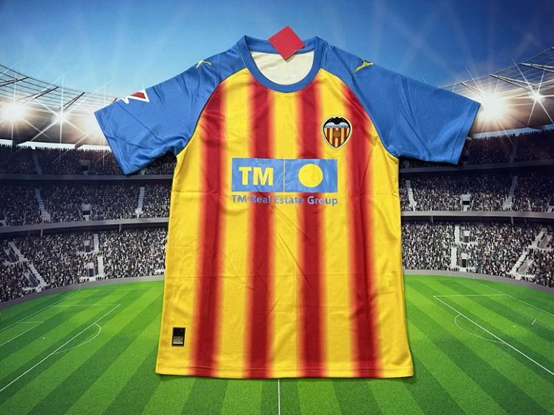 Valencia CF Season 25/26 image 4