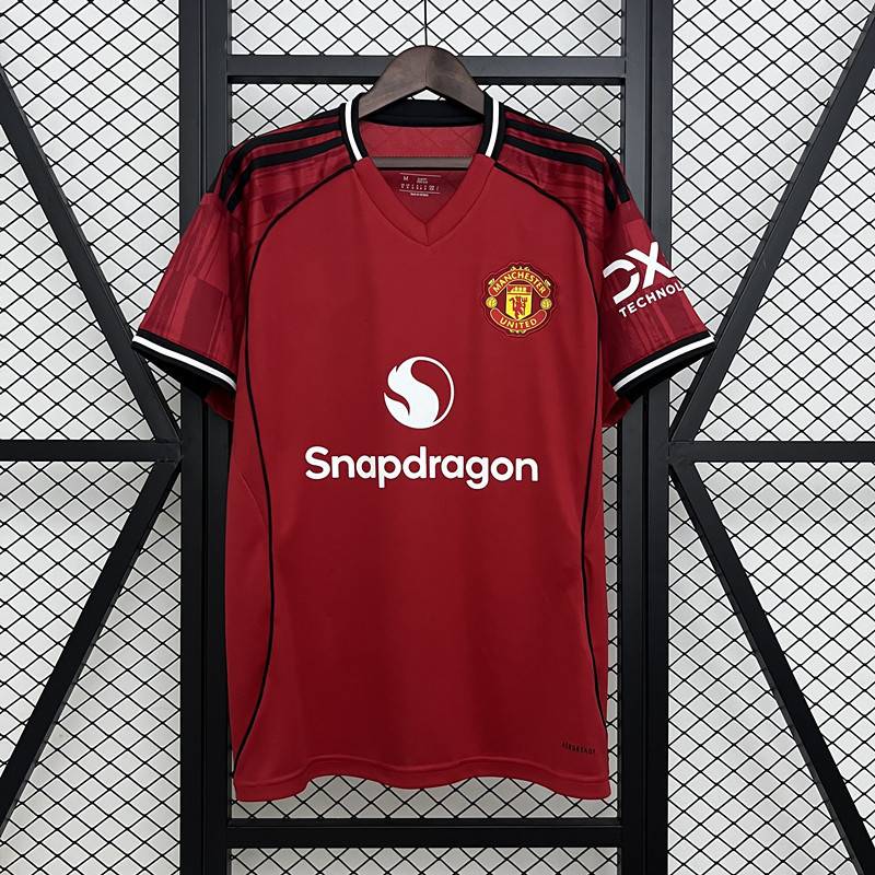 Manchester United 25/26 image 2