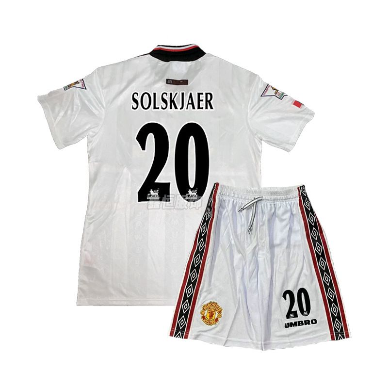 Manchester United Season 98/99 image 30