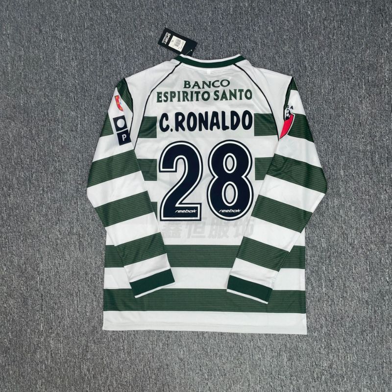 Sporting CP Season 02/03 image 3