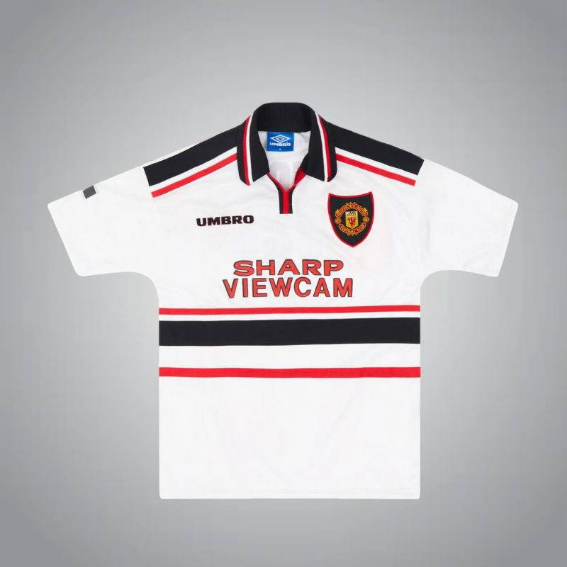 Manchester United Season 98/99 image 18