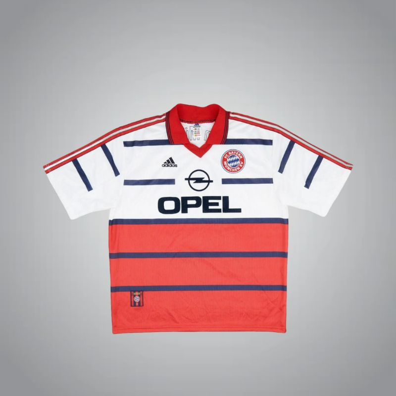 Bayern München Season 98/99 image 3