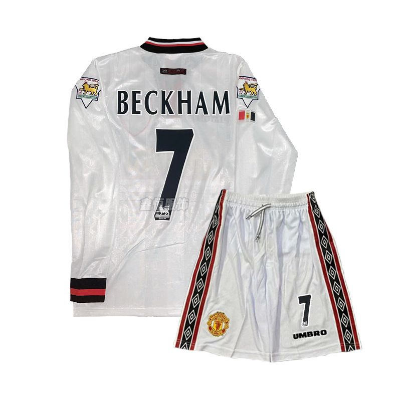 Manchester United Season 98/99 image 31