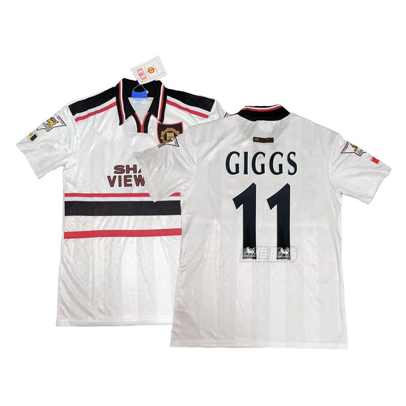 Manchester United Season 98/99 image 21