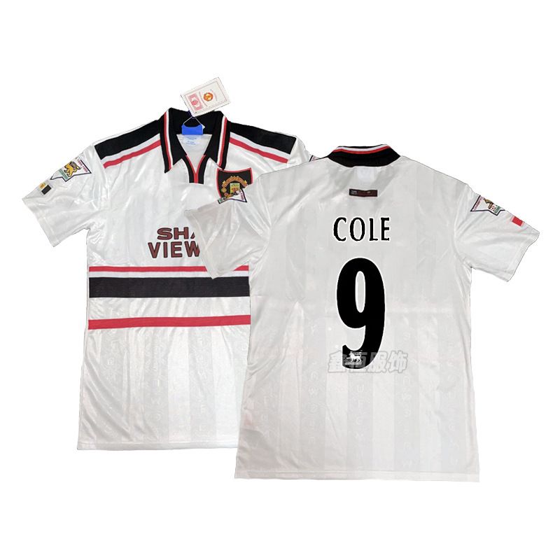 Manchester United Season 98/99 image 20