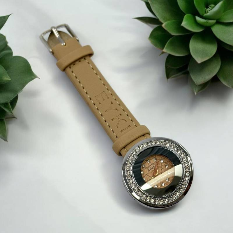 woman movement quartz water resistant watch