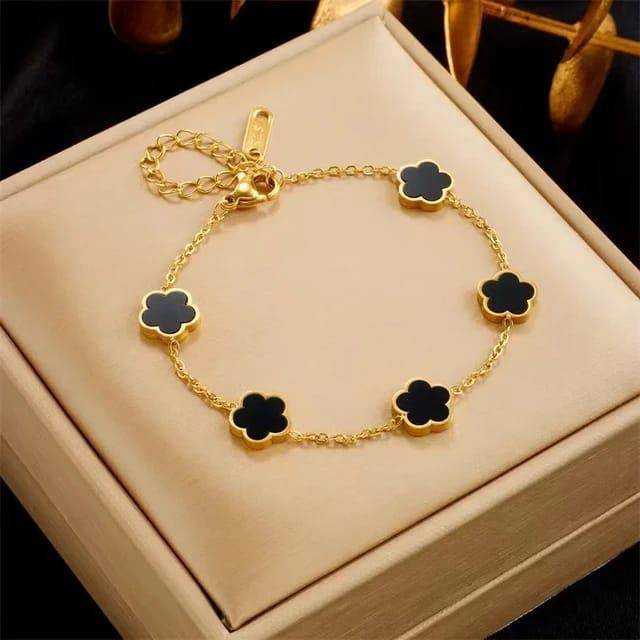 clover Design Bracelet