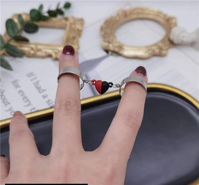 2pcs trendy heart magnetic effects Ring set