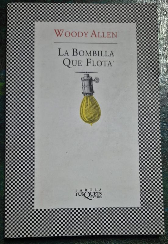La bombilla que flota