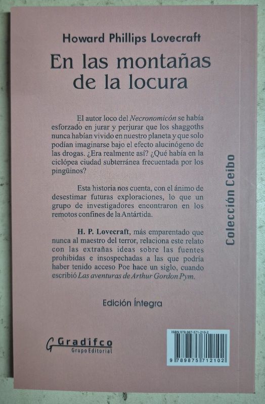 En las montañas de la locura / Nogal