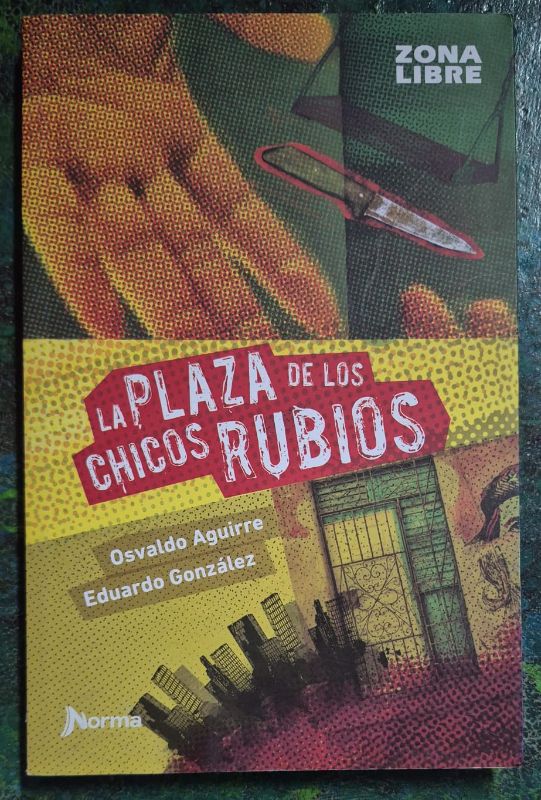 La plaza de los chicos rubios
