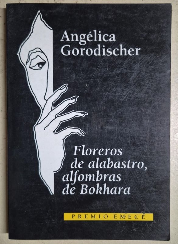 Floreros de alabastro, alfombras de Boklhara