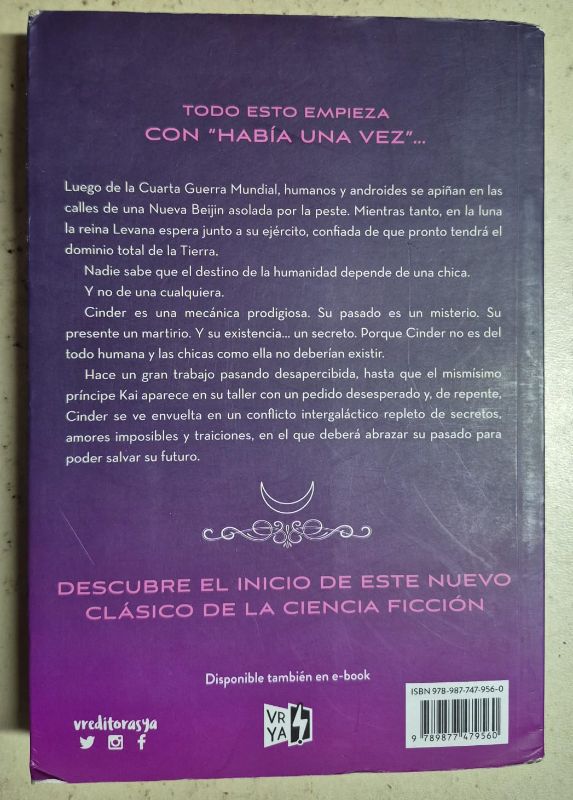 Cinder crónicas lunares