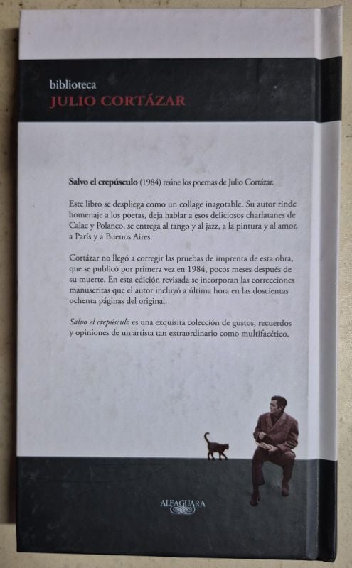 Biblioteca Julio Cortazar / Salvo el crepúsculo