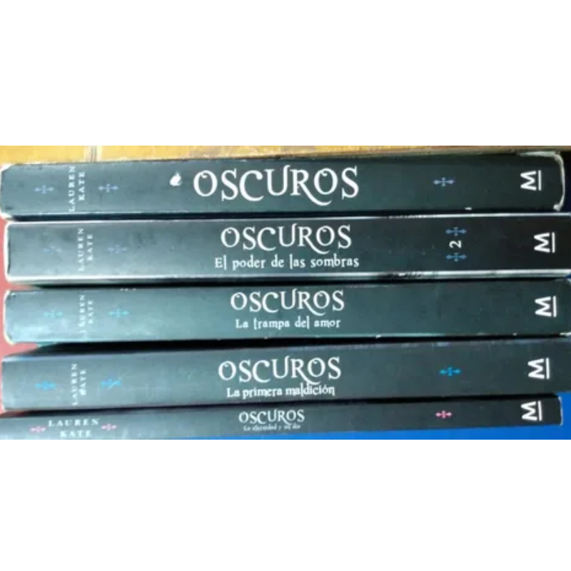 Oscuros Saga Completa