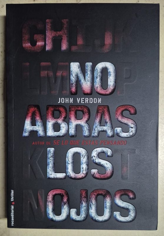 No abras los ojos