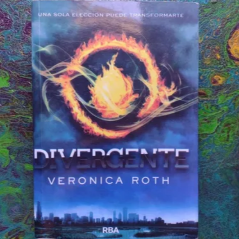 Trilogía Divergente Y Cuatro