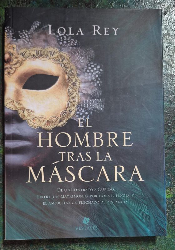El hombre tras la máscara