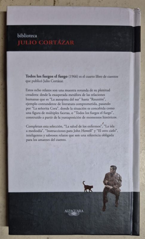 Biblioteca Julio Cortazar / Todos los fuegos el fuego