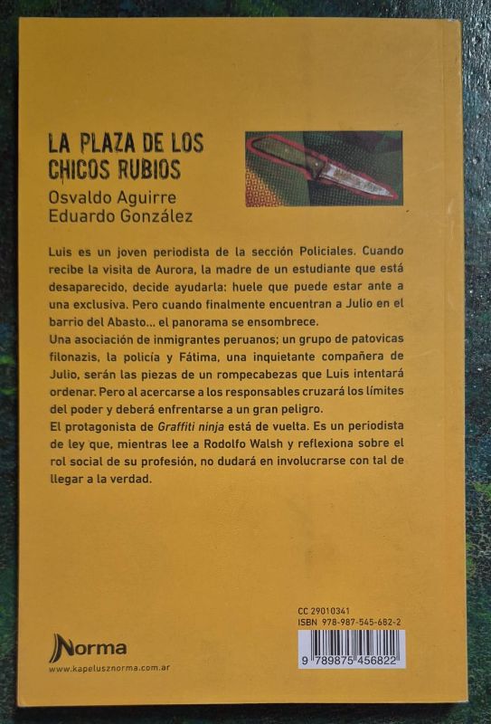 La plaza de los chicos rubios