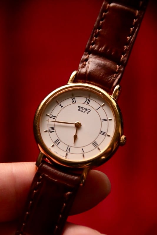 Seiko 2Y00-0A59 Dress Watch In White and Gold