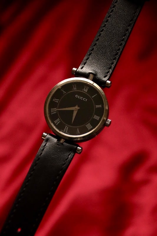 GUCCI 2000M 2040M Watch Quartz Black Dial Silver Vintage Watch