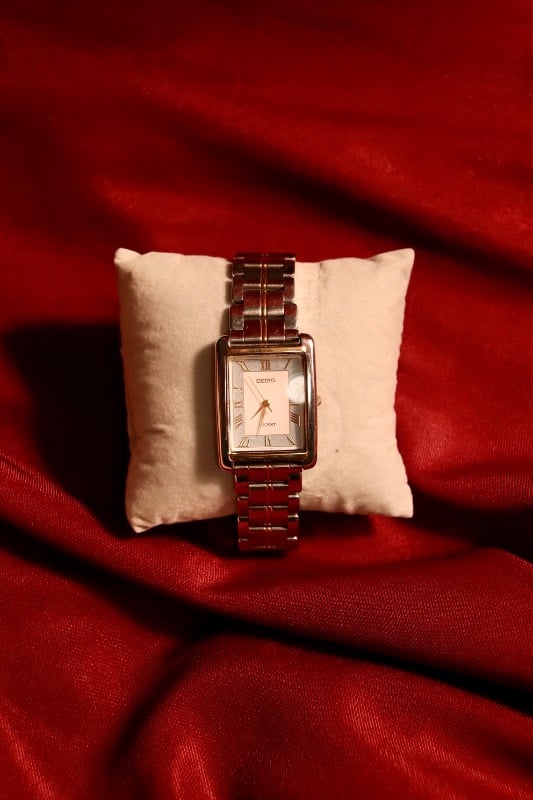 Seiko Lucent Blue Gold Tank Quartz Vintage Watch