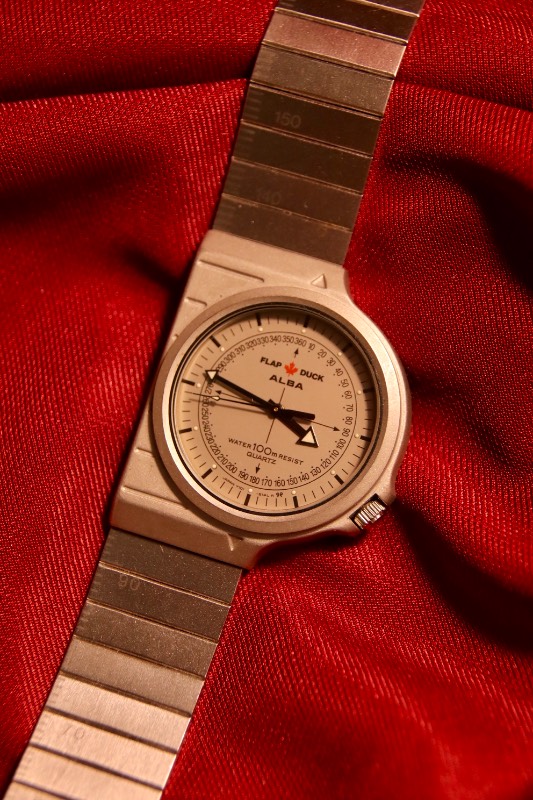 RARE Alba Flap Duck Water 100M Resist Quartz Vintage Watch
