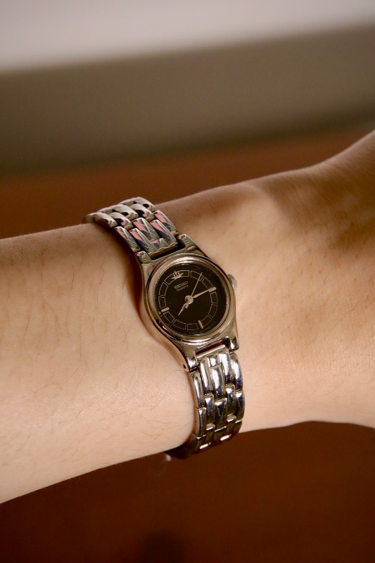 Seiko Quartz Women’s Dress Watch – Black Dial