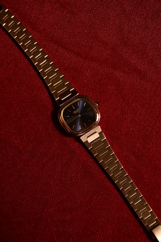 RARE Credor Seiko Blue Quartz Watch