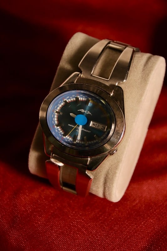 RARE Seiko AKA Alba Water 10 BAR Resist Vintage Watch (Blue Dial)