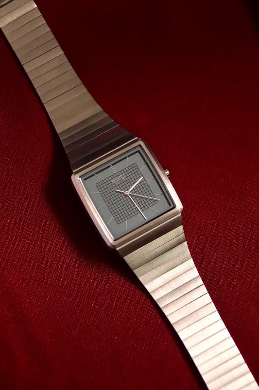 Seiko Quartz "Grid Dial" Vintage Watch