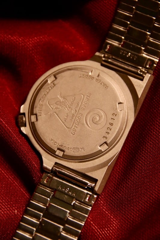 RARE Alba Flap Duck Water 100M Resist Quartz Vintage Watch