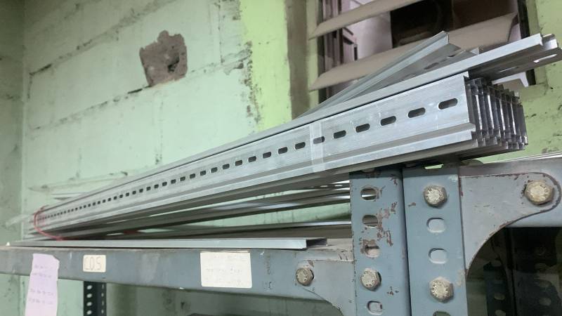 Rel Omega Aluminium - 1 Meter